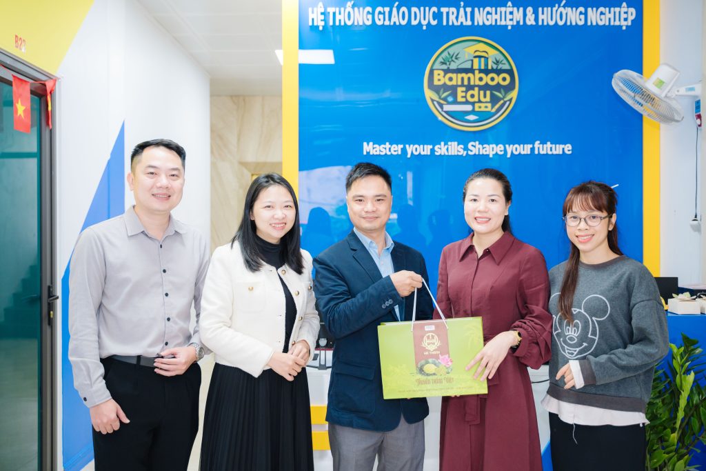 bamboo-edu-hop-tac-khoa-hoc-ky-nang-song-26